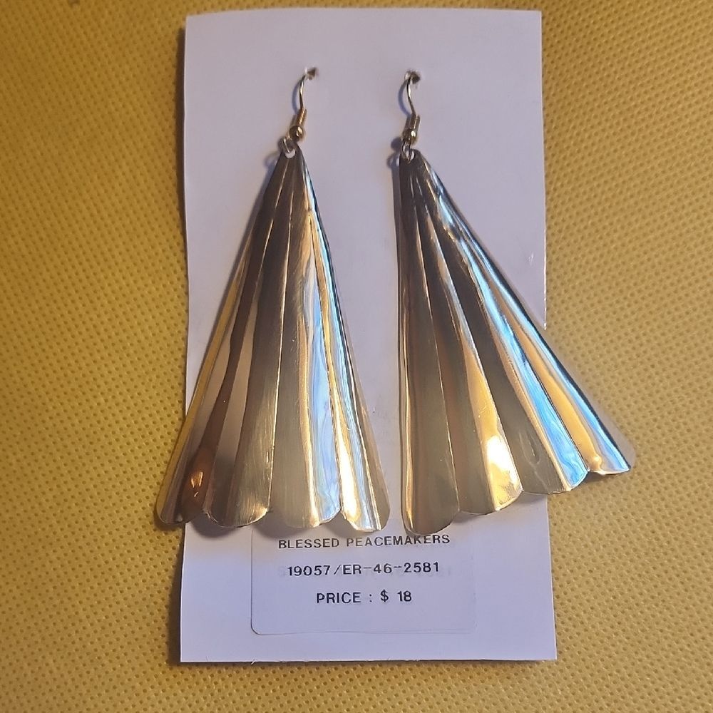 Gold Toned Fan Drop Earrings
